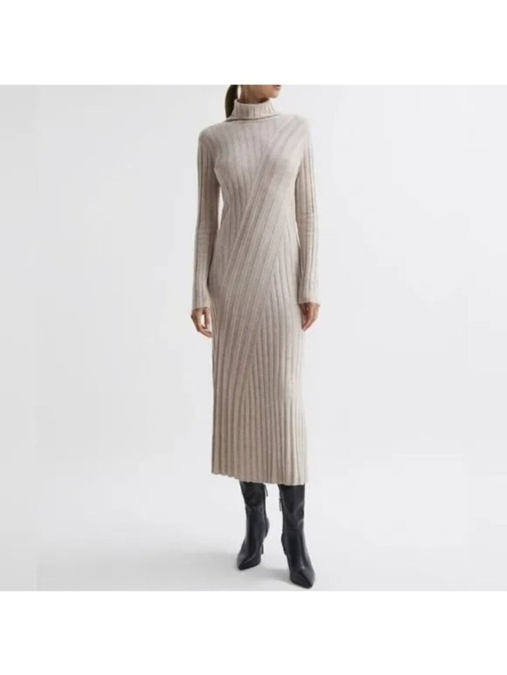 Elie Tahari ribbed knit turtleneck sweater dress, medium, brand new.